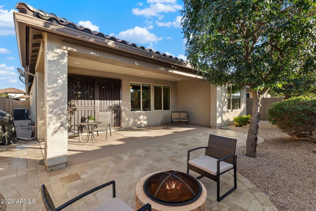 Image 4 of property listing at 16112 N 109TH Avenue, Sun City, AZ 85351