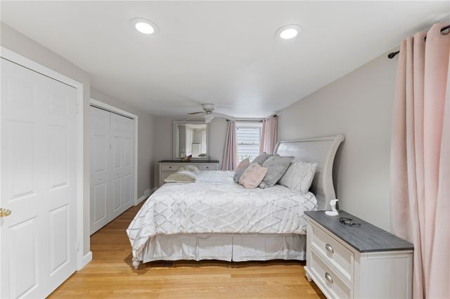 81 Mount View Drive, Cranston, RI 02920