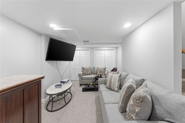 81 Mount View Drive, Cranston, RI 02920