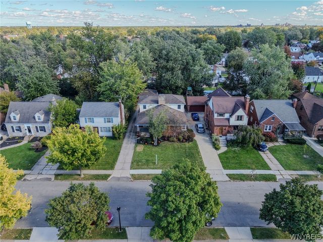 325 Louvaine Drive, Tonawanda, NY 14223