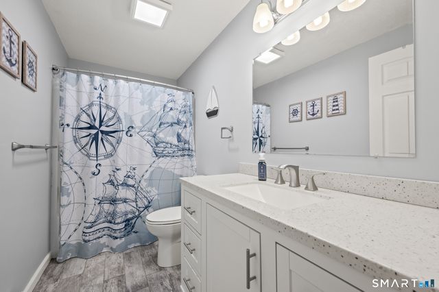 56 Coles Road, Middletown, CT 06457