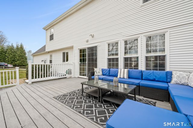 56 Coles Road, Middletown, CT 06457