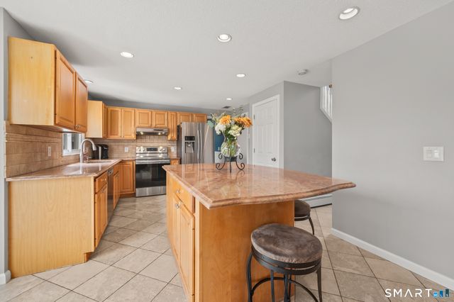 56 Coles Road, Middletown, CT 06457