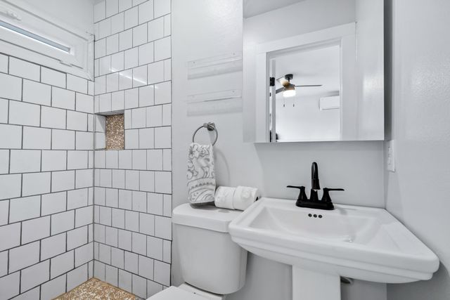 971 Sister Grove Road, Van Alstyne, TX 75495