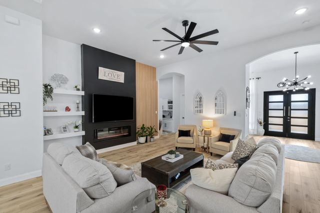 971 Sister Grove Road, Van Alstyne, TX 75495