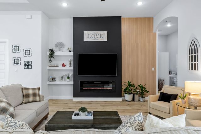 971 Sister Grove Road, Van Alstyne, TX 75495