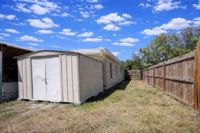 7018 54TH AVENUE N, St Petersburg, FL 33709