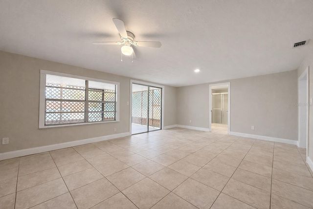 7018 54TH AVENUE N, St Petersburg, FL 33709