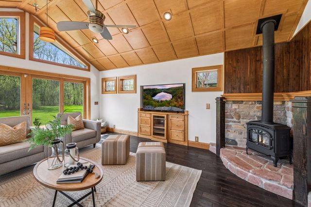 4185 County Road 6, Orono, MN 55356