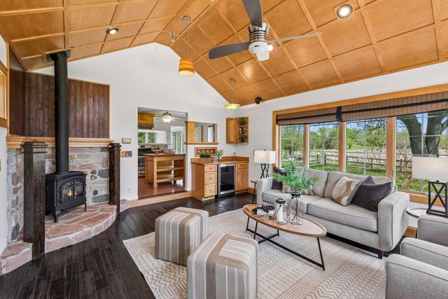 4185 County Road 6, Orono, MN 55356
