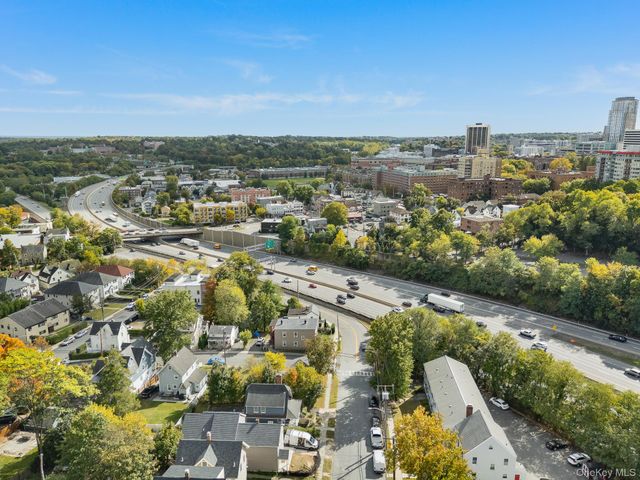60 N Kensico Avenue, White Plains, NY 10604