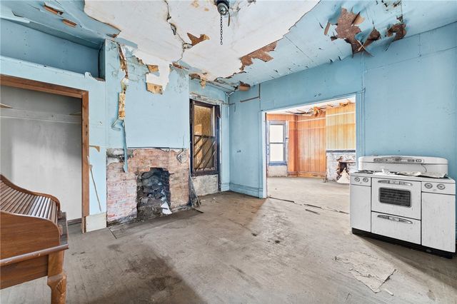 2316 Perrysville Ave, Perry Hilltop, PA 15214