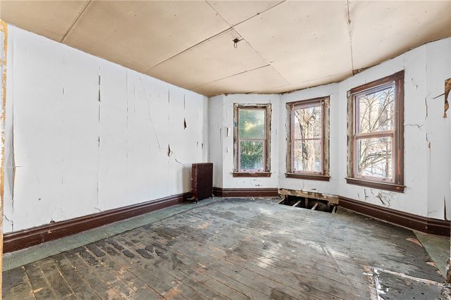 2316 Perrysville Ave, Perry Hilltop, PA 15214