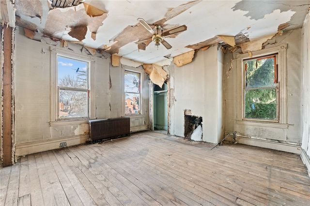 2316 Perrysville Ave, Perry Hilltop, PA 15214