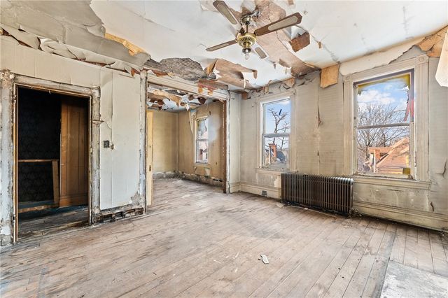 2316 Perrysville Ave, Perry Hilltop, PA 15214