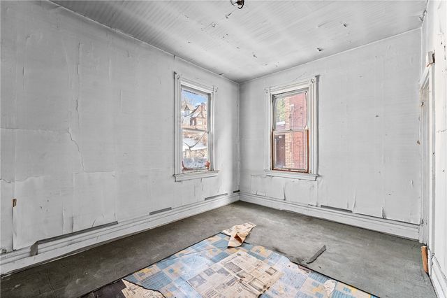 2316 Perrysville Ave, Perry Hilltop, PA 15214