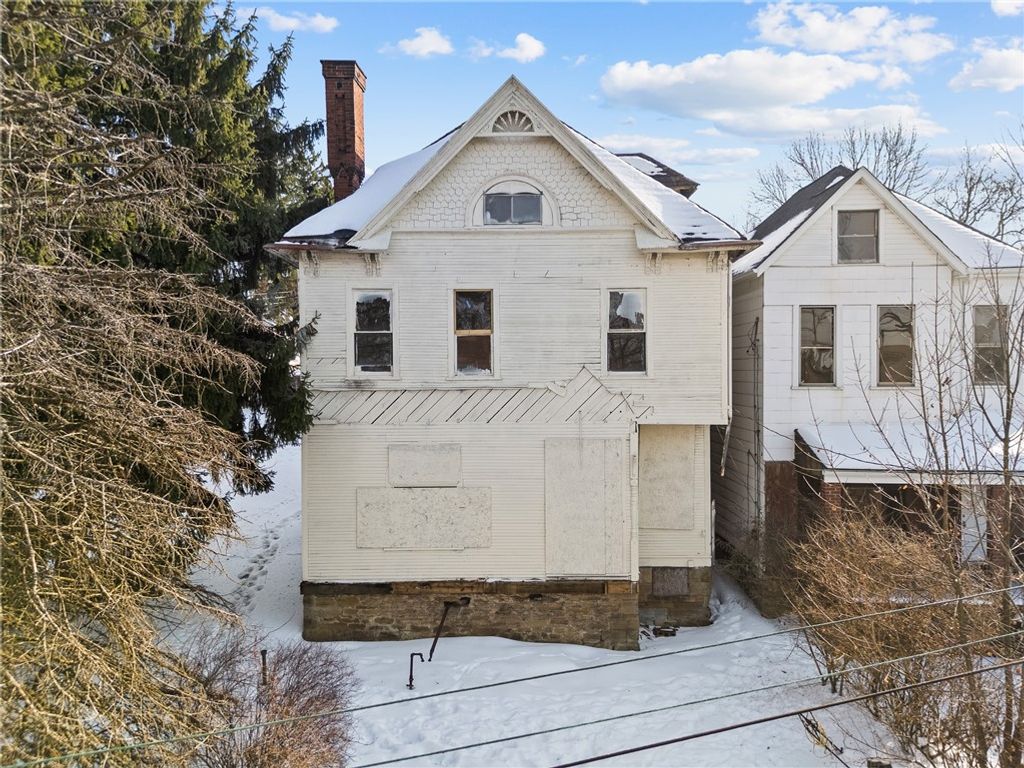 2316 Perrysville Ave, Perry Hilltop, PA 15214