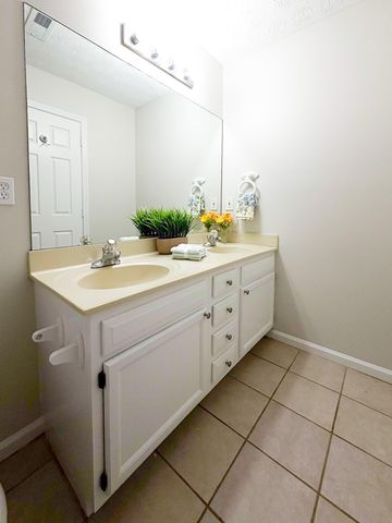 677 Graftons Mill Lane, Lexington, KY 40509