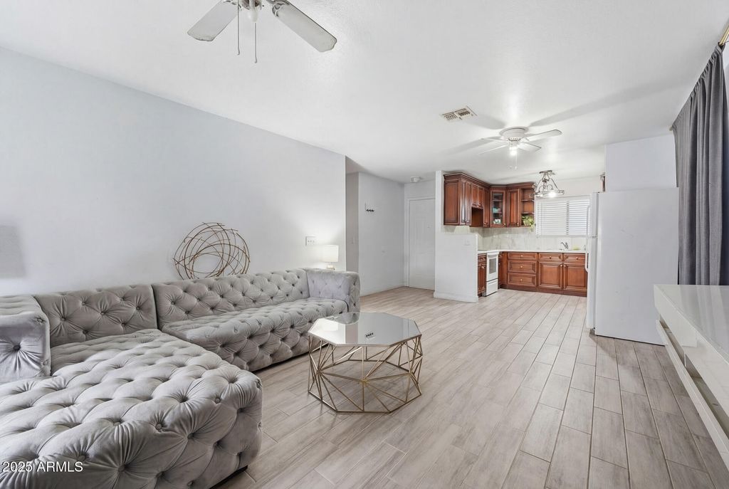 Image 3 of property listing at 16065 W JACKSON Street, Goodyear, AZ 85338