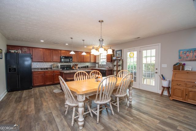 1106 Corinth Road, Newnan, GA 30263
