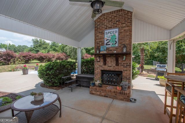 1106 Corinth Road, Newnan, GA 30263