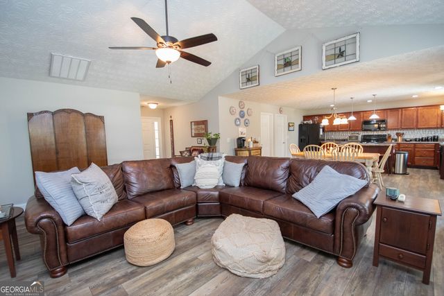 1106 Corinth Road, Newnan, GA 30263