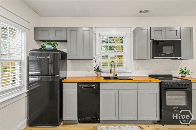 1223 E 38th Street, Savannah, GA 31404