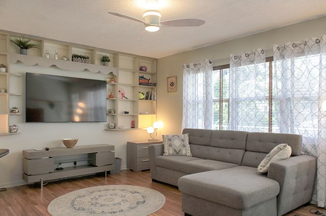 210 HORIZONS E 208, Boynton Beach, FL 33435
