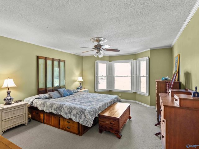 1804 SE Eastwood Drive SE, Decatur, AL 35601