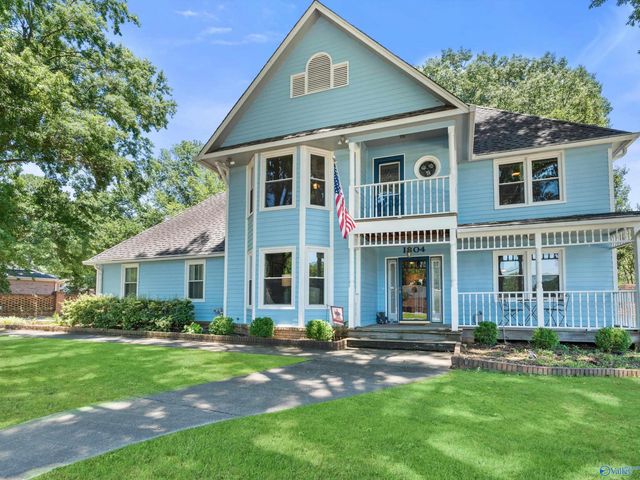1804 SE Eastwood Drive SE, Decatur, AL 35601