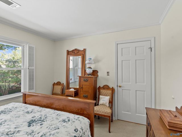 1804 SE Eastwood Drive SE, Decatur, AL 35601