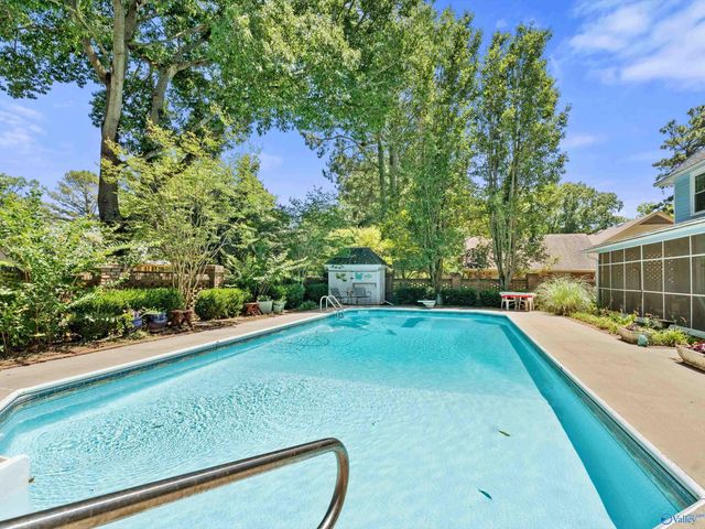 1804 SE Eastwood Drive SE, Decatur, AL 35601