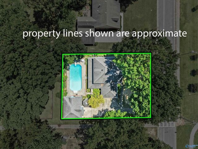 1804 SE Eastwood Drive SE, Decatur, AL 35601