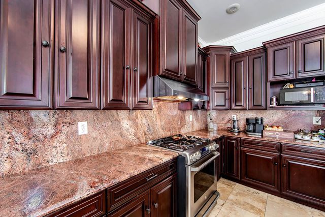 4600 Glenfield Dr, Houma, LA 70360