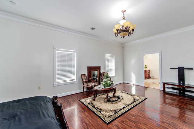 4600 Glenfield Dr, Houma, LA 70360