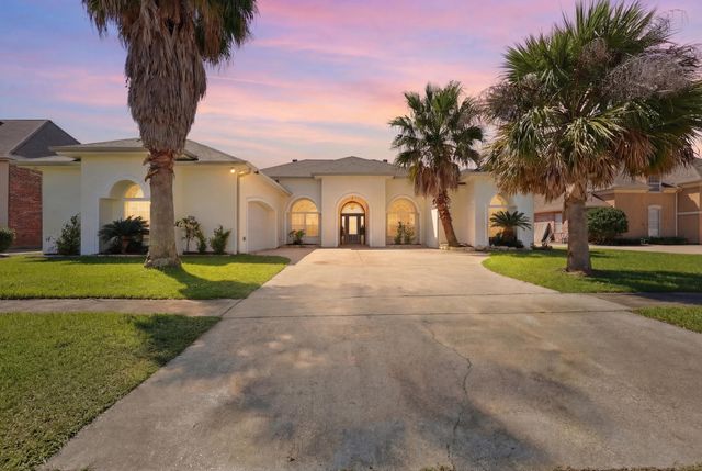 4600 Glenfield Dr, Houma, LA 70360
