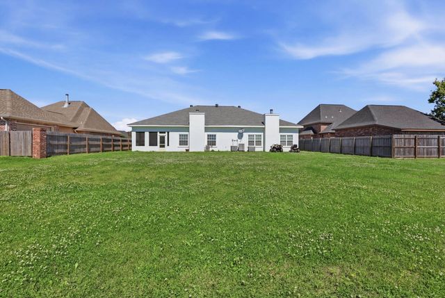 4600 Glenfield Dr, Houma, LA 70360