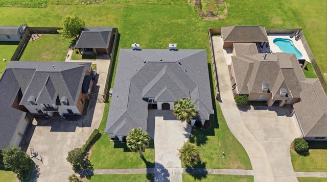 4600 Glenfield Dr, Houma, LA 70360