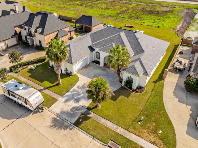 4600 Glenfield Dr, Houma, LA 70360