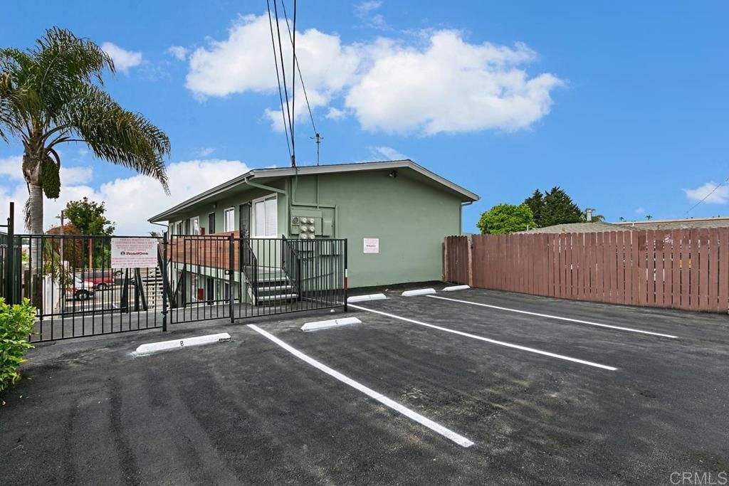 1415 Marquette Street, Oceanside, CA 92058 — photo 2