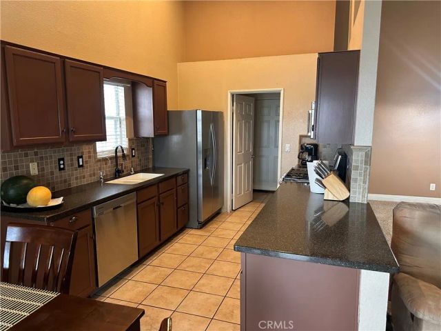 27631 Powell, Highland, CA 92346
