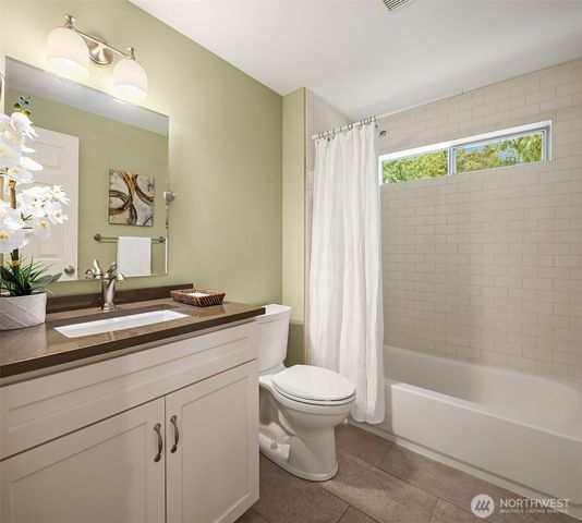 4705 191st Place NE, Sammamish, WA 98074