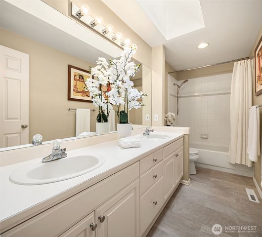 4705 191st Place NE, Sammamish, WA 98074