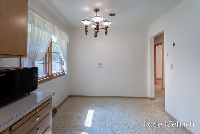 18452 168th Avenue, Spring Lake, MI 49456