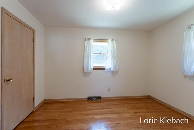 18452 168th Avenue, Spring Lake, MI 49456