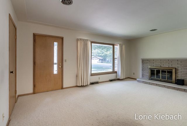 18452 168th Avenue, Spring Lake, MI 49456