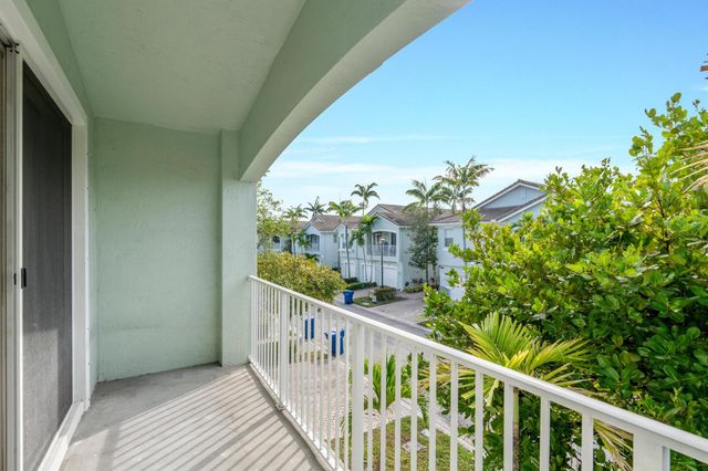 3156 Laurel Ridge Circle, Riviera Beach, FL 33404