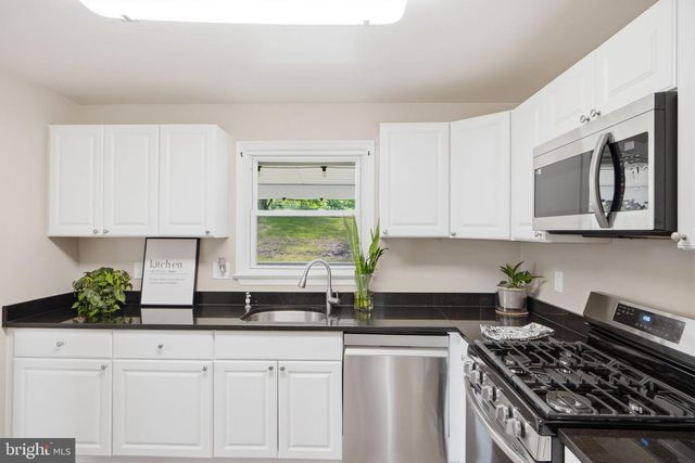 3007 KINGSWAY RD, Fort Washington, MD 20744