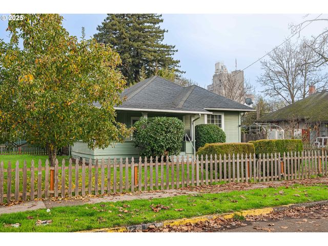 211 MONROE St, Eugene, OR 97402
