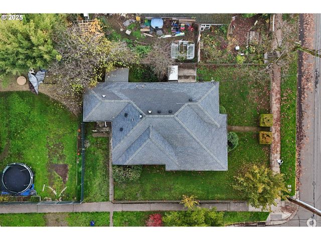 211 MONROE St, Eugene, OR 97402